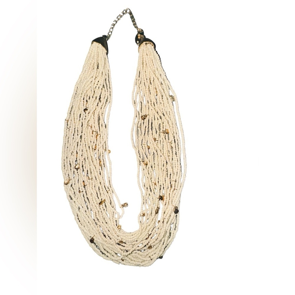 “Time and Tru” GORGEOUS CREAM COLORED NECKLACE NWOT